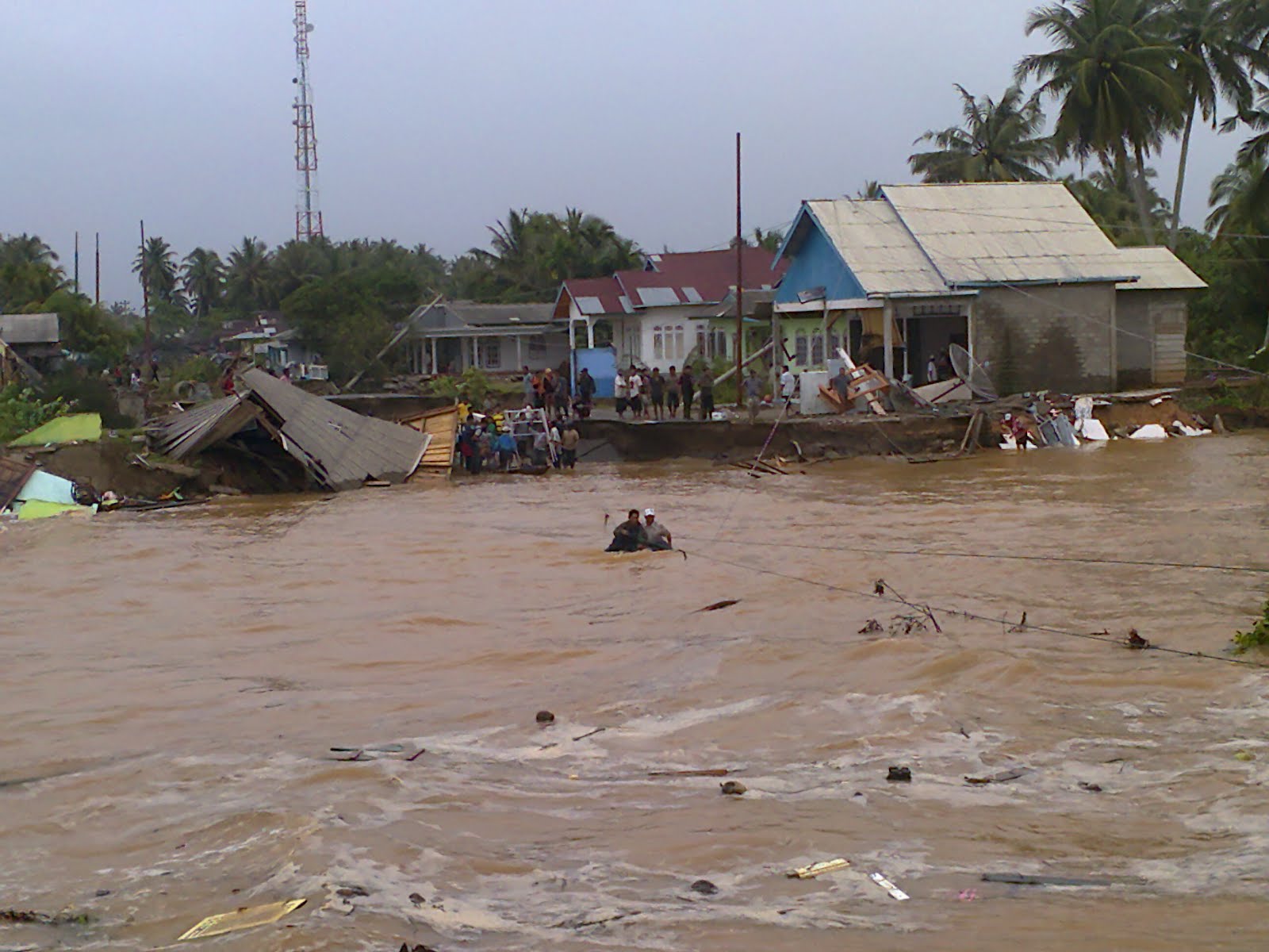Pusdalops PB Provinsi Sumatera Barat Meluapnya Air pada 