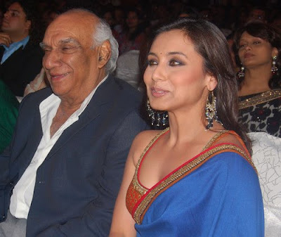 Rani Mukerji with Yash Chopra, Kiran Shantaram and Jeetendra at the V.Shantaram Awards 2009