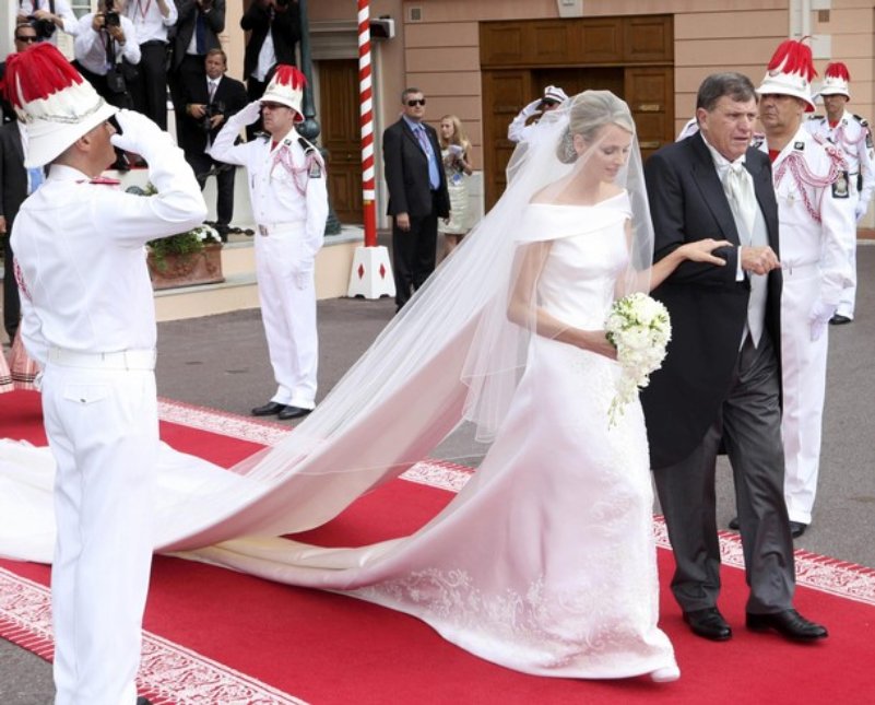 Prince albert of monaco wedding dress