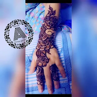 Khafif Henna Mehndi Designs