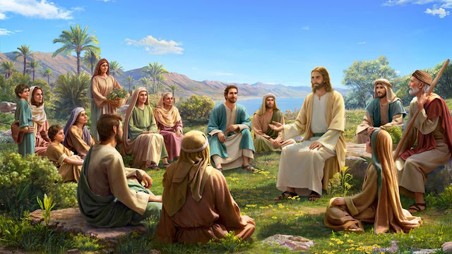 예수님께서 갈릴리 호수 주변의 언덕에서 천국 백성의 삶의 원리인 팔복을 가르쳐 주시는 장면입니다.