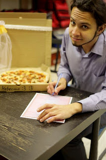 Russian man married a pizza because love between humans is a complicated wild thing