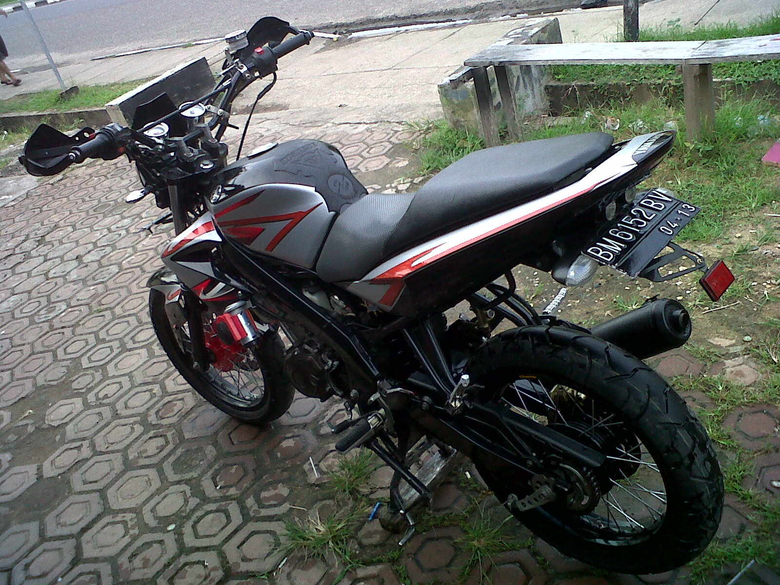 vixion modifikasi supermoto  DEKY VIREN