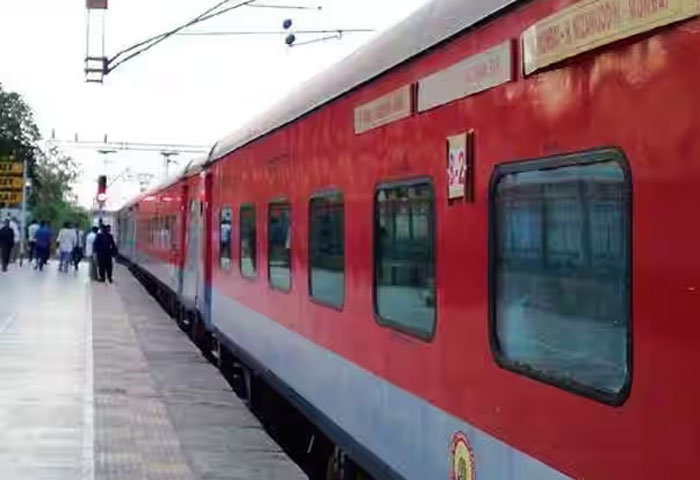 Indian Railway, Train Ticket, Vande Bharat, AC Coach, IRCTC, Reservation, IRCTC, Ticket Booking Rules, Indian Railways Cuts Train Ticket Prices By Up To 25%, Including Vande Bharat.