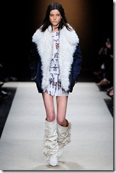 Isabel Marant Ready-To-Wear Fall 2011 Runway Photos 9