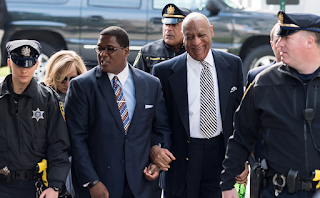 Cosby Laughs Leaving Sexual Assault Trial