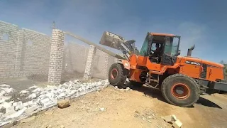 حملة إزالة تعديات على الأراضي الزراعية بمساحة   ٨٣٠ مترا مربعا بقرية محمد كريم بمحافظة السويس