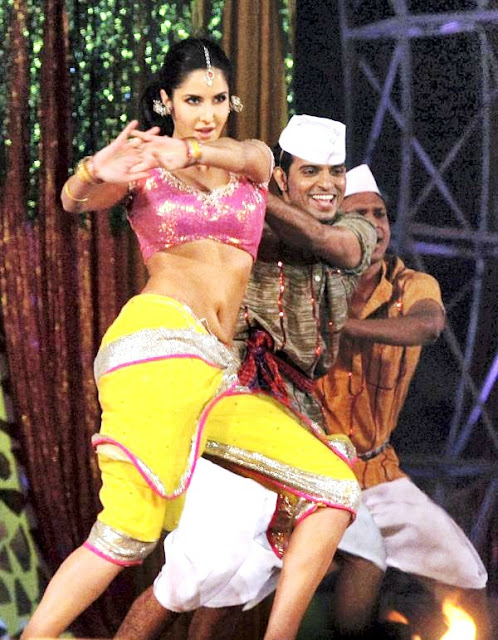 katrina kaif at colors screen award 2012