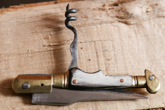 vecchio coltellino coltello serramanico piemontese cavatappi con guancette in corno