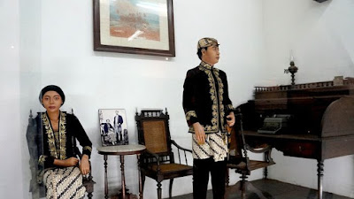  Menak dan Somah di Tatar Sunda