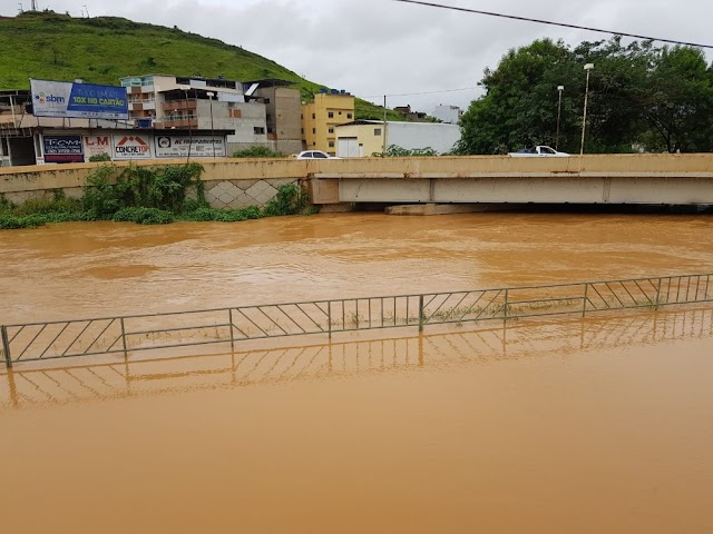 Níveis dos rios em Muriaé recuam após cheia registrada durante forte chuva