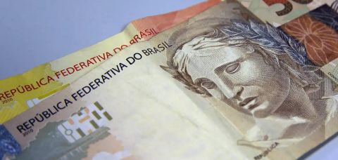 Mercado mantém previsão de PIB acima de 2% este ano