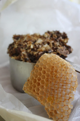 honeycomb and propolis