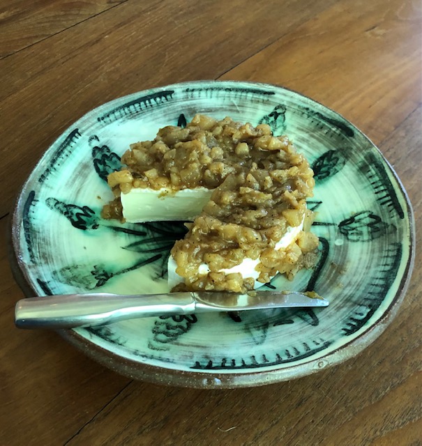Quick Pear Chutney, a Great Appetizer Topping for Brie Cheese