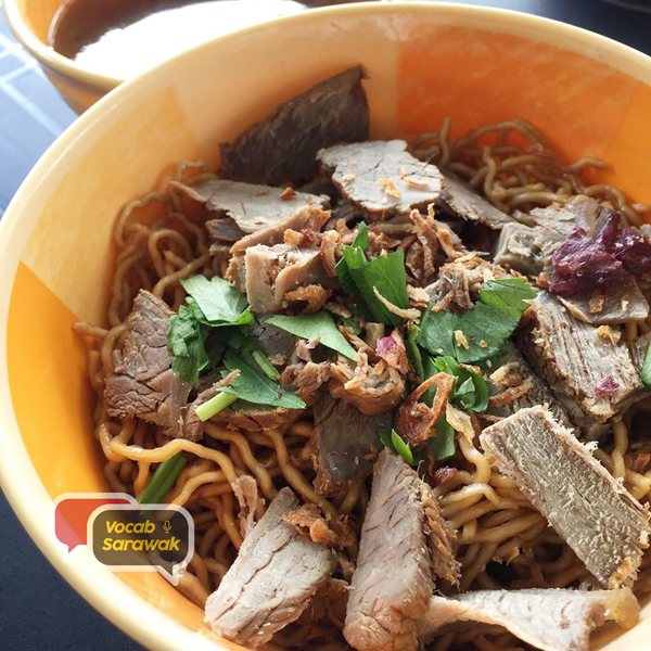 Mee Kolok Sarawak