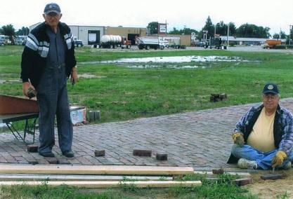 Brick Easel2