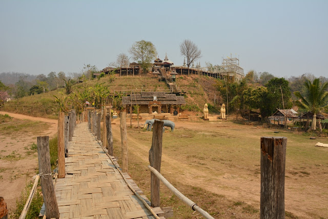 Su Tong Pae bamboo Bridge