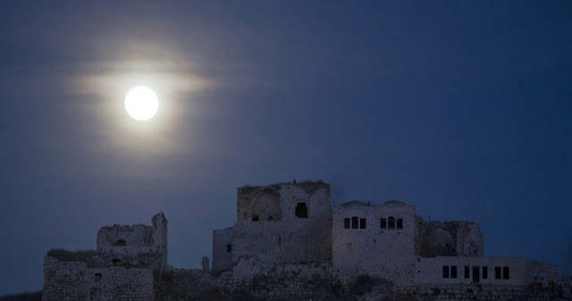 Eclipse - Fortaleza Antipatris - Rosh Haayin -Israel - Abir Sultan