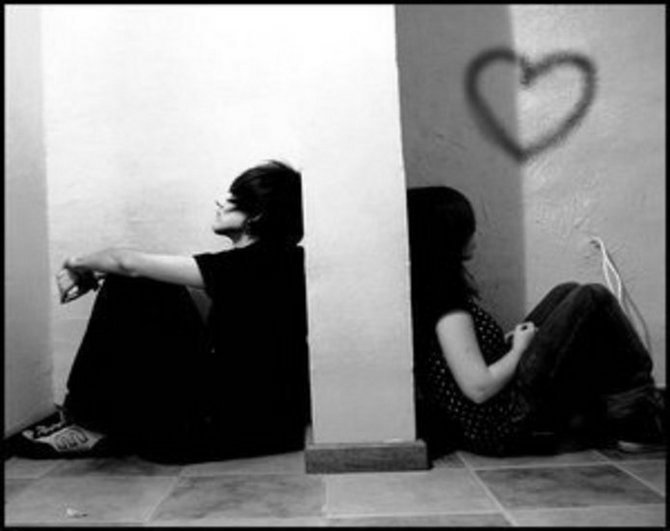 emo love heart pictures. emo love cartoons images.