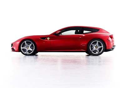 2012 Ferrari FF Side View