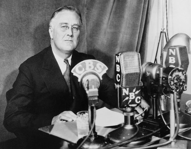 FDR fireside chat lecturn