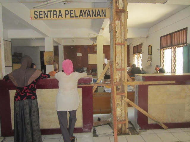 Ruang Serbaguna Kelurahan Depok Terancam Ambruk