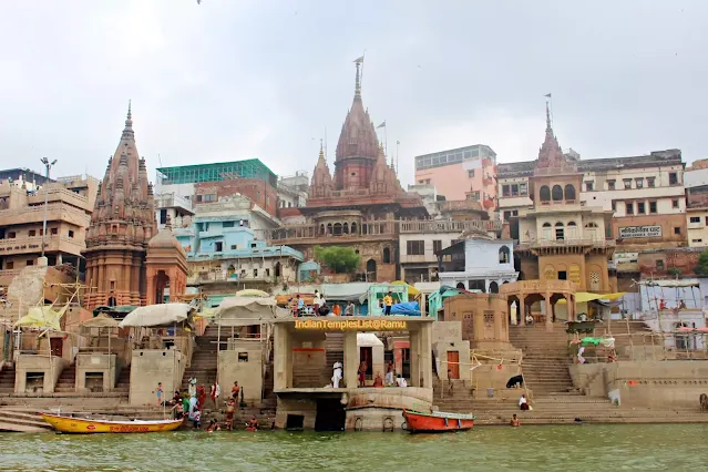 manikarnika-ghat-in-Varanasi-Kashi Ghats