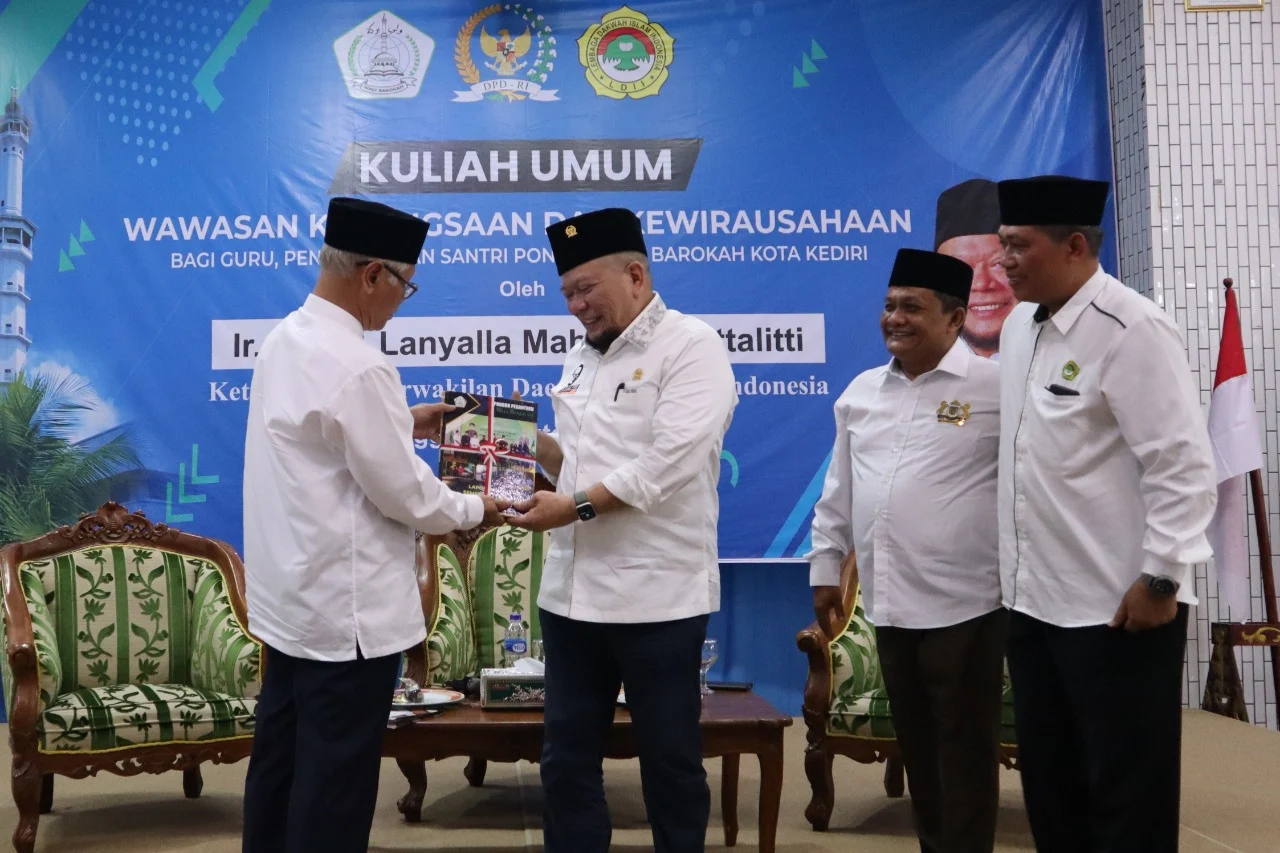 Ponpes Wali Barokah Menggelar Kuliah Umum Wawasan Kebangsaan Hadirkan Senator Jatim