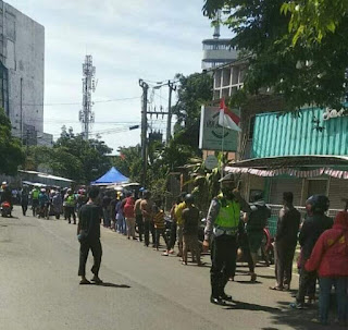 VIRAL Foto Antrian Pembeli Odading Mang Oleh