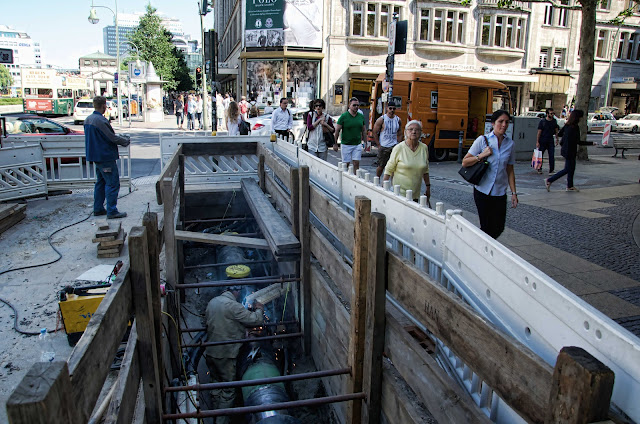 Baustelle Strassenbauarbeiten Tauentzienstraße 20, 10789 Berlin, 23.06.2014