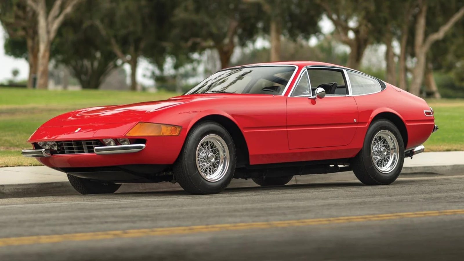 1972 Ferrari 365 GTB / 4 Daytona Berlinetta bởi Scaglietti