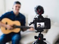 Apa Itu Seorang Vlogger? Tujuan Vlog, Perbedaan dengan Youtuber, dan Peran Content Creator