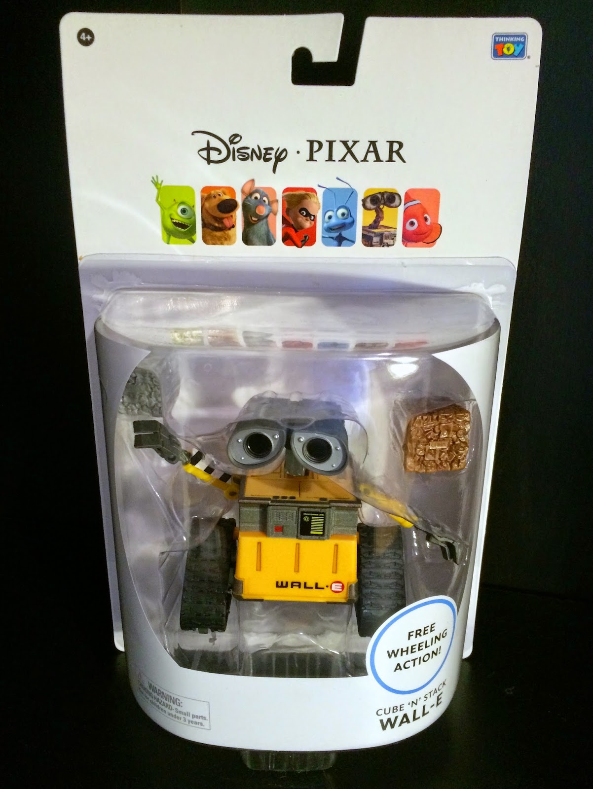 Dan the Pixar Fan: Wall-E: Cube 'N' Stack Wall-E Action Figure