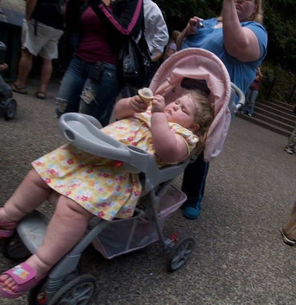 funny pictures of fat people eating. hair Fat People Eating. Funny