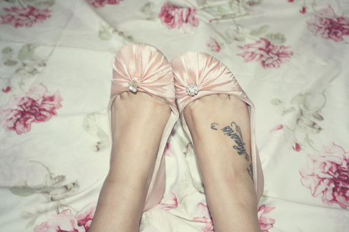 I also really love tattoos on feet. And scroll-y text. So pretty!