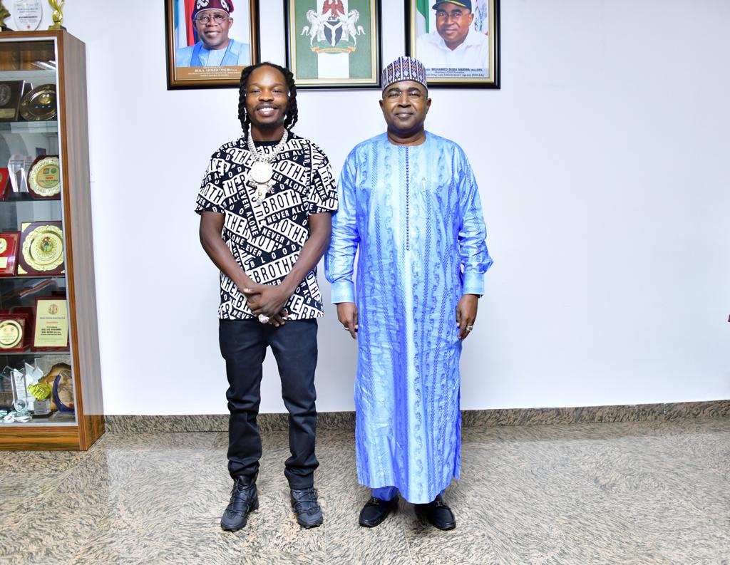 Nigerian singer, Azeez Adeshina Fashola, professionally known as Naira Marley and Brig. Gen. Mohamed Buba Marwa (Retd) at the Headquarters of the National Drug Law Enforcement Agency (NDLEA) on Thursday 17 August, 2023