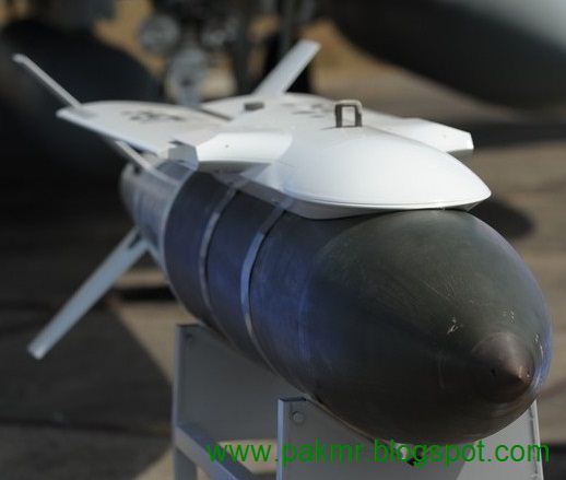 باكستان تعرض JF-17 Thunder مزوده