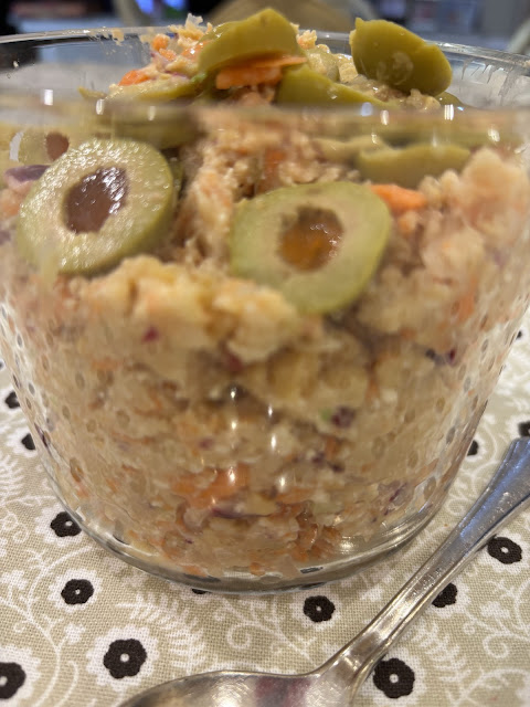 chickpea salad with green sliced onions, vegan