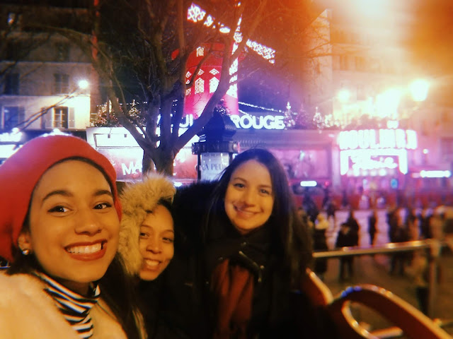 Moulin Rouge at night