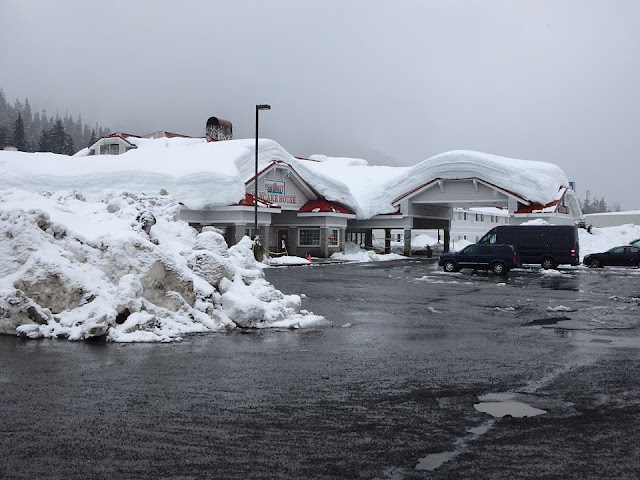 snoqualmie pass, snow, road trip