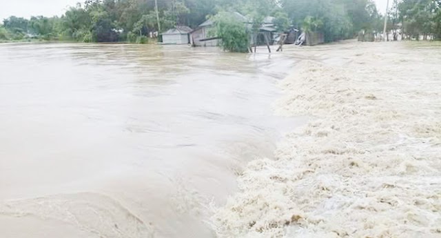  মনুর বাঁধে ভাঙ্গন : কুলাউড়ায় লক্ষাধিক মানুষ পানিবন্দি