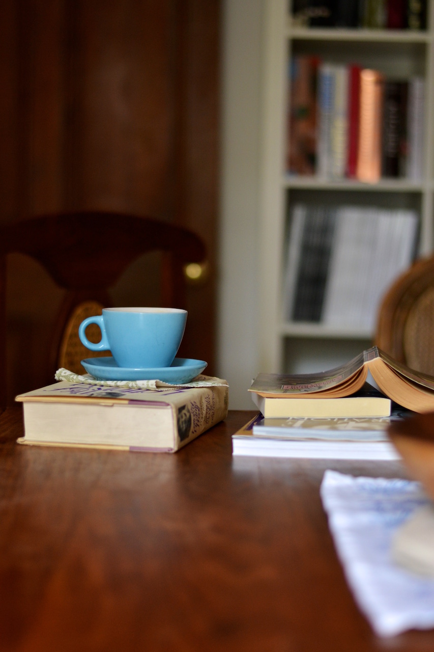A cup of coffee and books · Lisa Stefan