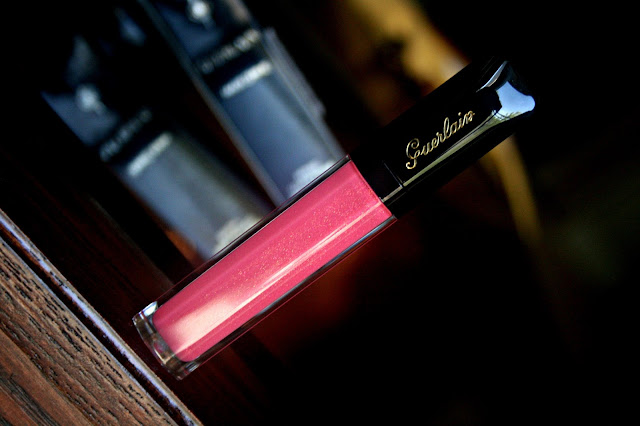 Guerlain Maxi Shine Gloss d'Enfer Lip Gloss in Bubble Gum Review, Photos & Swatches