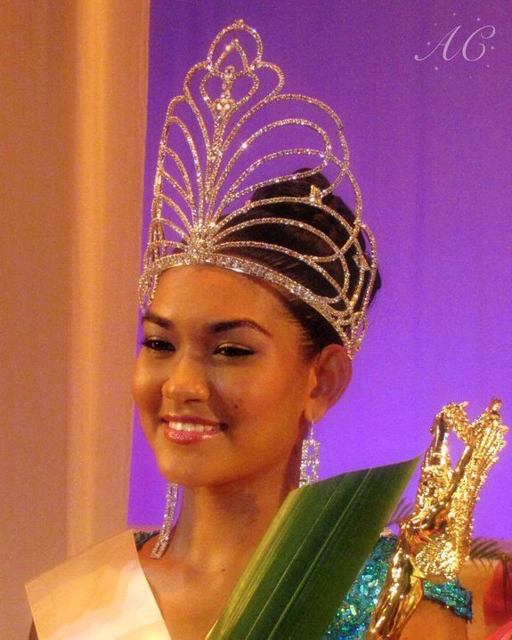 http://allwallpaper00.blogspot.com/2012/07/miss-world-2012.html
