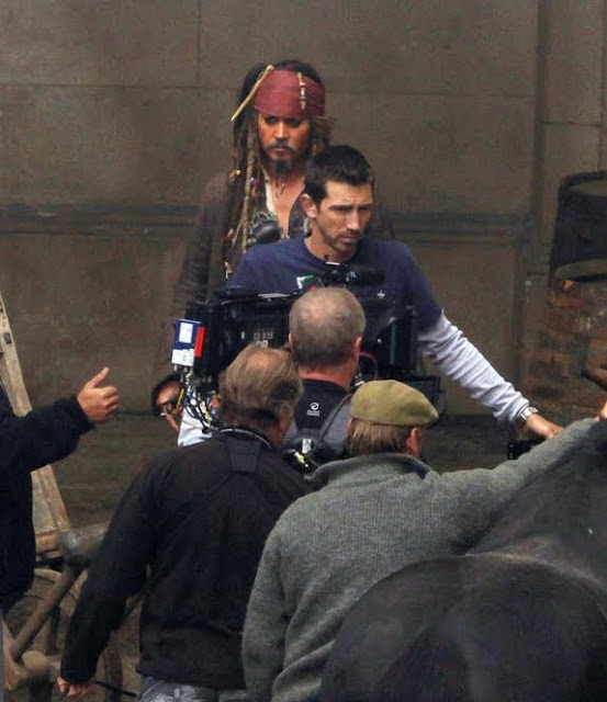 Pirates of the Caribbean 4 Set Photo