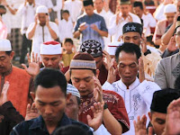 Kesalahan-kesalahan dalam sholat yang banyak dilakukan orang awam