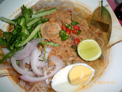 Laksa utara by nonaharyati;