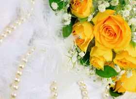 yellow-roses-and-pearls