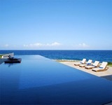 casas-en-la-playa-con-piscina