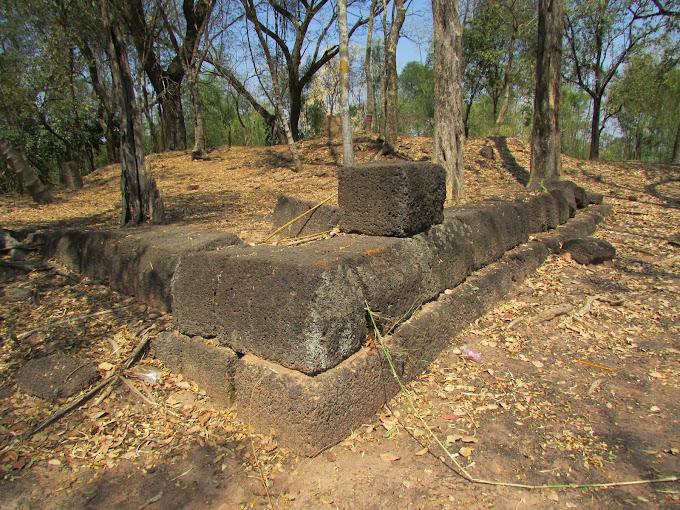 Prasat Ban Hua Thanon